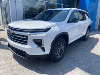 New 2026 Chevrolet Traverse LT w/ LPO, Floor Liner Package image 1
