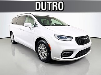 Used 2021 Chrysler Pacifica Touring-L image 1