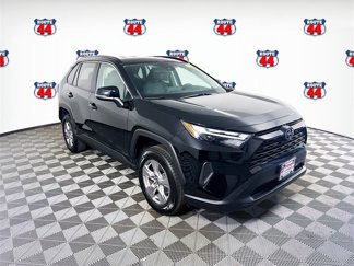 Certified 2023 Toyota RAV4 XLE image 1
