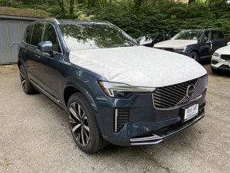 New 2025 Volvo XC90 B5 Core image 1