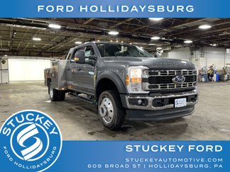 New 2025 Ford F450 XLT w/ XLT Value Package image 1
