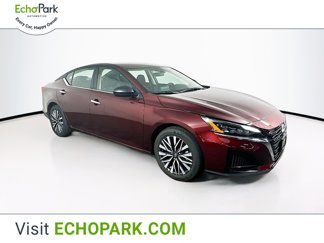 Used 2025 Nissan Altima 2.5 SV image 1