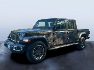 Used 2023 Jeep Gladiator Overland image 1