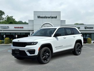 New 2025 Jeep Grand Cherokee Limited w/ Black Appearance Package image 1
