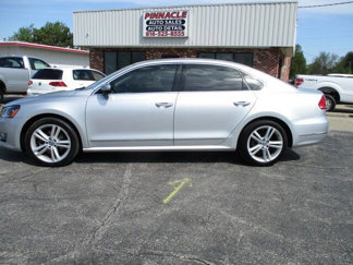 Used 2015 Volkswagen Passat TDI SEL Premium image 1