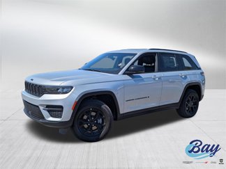 New 2025 Jeep Grand Cherokee Altitude image 1