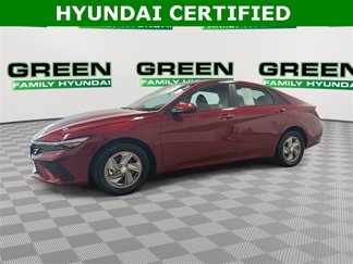 Certified 2025 Hyundai Elantra SE w/ Cargo Package image 1