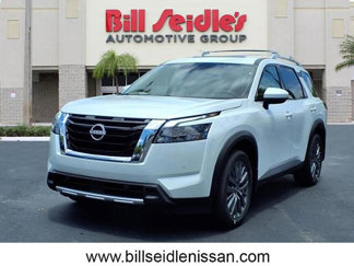 New 2025 Nissan Pathfinder SL image 1