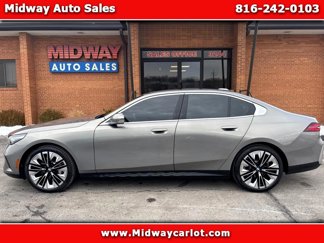 Used 2024 BMW 530i w/ Convenience Package image 1
