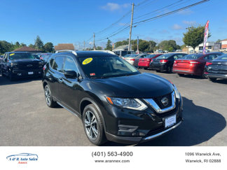 Used 2019 Nissan Rogue SV w/ Sun & Sound Touring Package image 1
