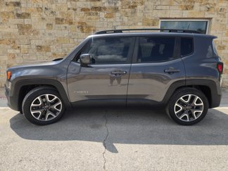 Used 2018 Jeep Renegade Latitude image 1