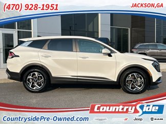 Used 2024 Kia Sportage LX image 1