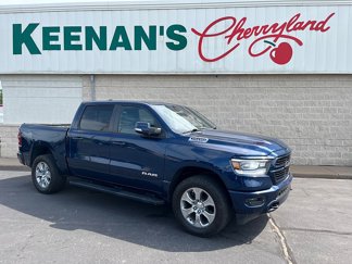 Used 2019 RAM 1500 4x4 Crew Cab image 1