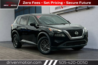 Used 2021 Nissan Rogue S image 1