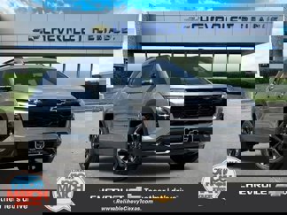 New 2026 Chevrolet Equinox ACTIV w/ Convenience Package III image 1
