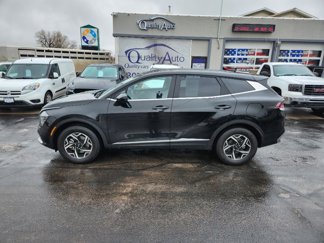 Used 2024 Kia Sportage LX image 1