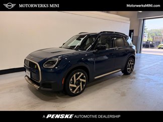 New 2025 MINI Cooper Countryman SE w/ Comfort Package Max image 1