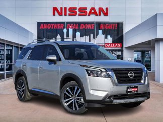 New 2025 Nissan Pathfinder Platinum image 1