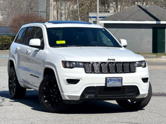Used 2018 Jeep Grand Cherokee Altitude image 1