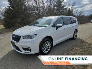 Used 2023 Chrysler Pacifica Touring-L image 1