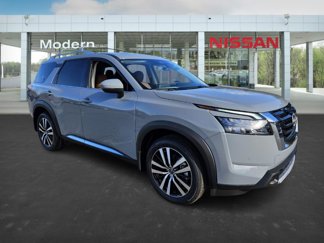 New 2025 Nissan Pathfinder Platinum image 1