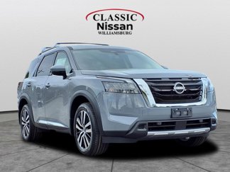 New 2025 Nissan Pathfinder Platinum image 1