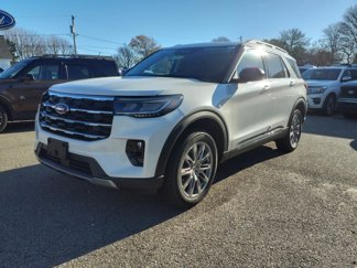 New 2025 Ford Explorer Active w/ Active Comfort Package image 1