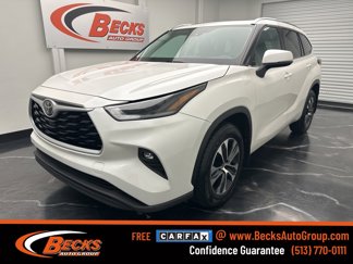Used 2021 Toyota Highlander XLE image 1