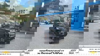 New 2025 Chevrolet Traverse LT w/ Driver Confidence Package image 1
