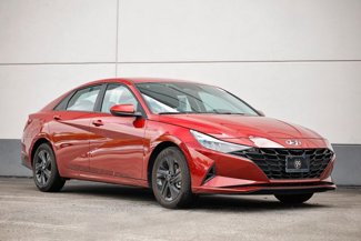 Used 2023 Hyundai Elantra Blue image 1