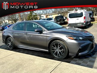 Used 2021 Toyota Camry SE image 1