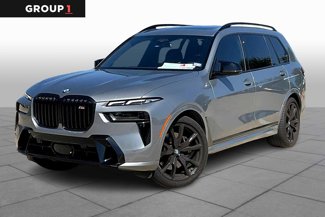 Used 2025 BMW X7 M60i image 1