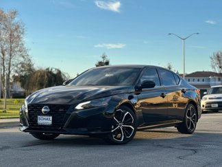 Used 2024 Nissan Altima 2.5 SR image 1
