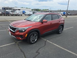 Used 2023 Kia Seltos S w/ Navigation Package image 1