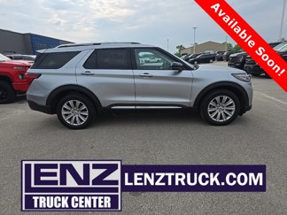 Used 2025 Ford Explorer Platinum image 1