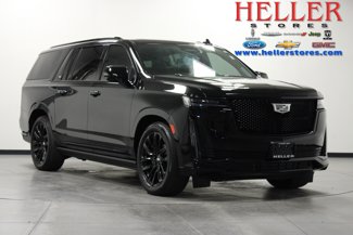 Used 2024 Cadillac Escalade ESV Sport Platinum image 1