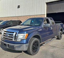 Used 2010 Ford F150 XLT image 1