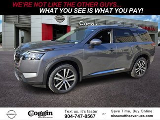 New 2025 Nissan Pathfinder Platinum image 1