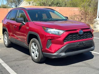 Used 2020 Toyota RAV4 LE image 1