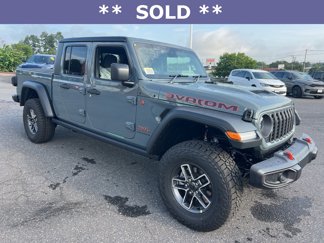New 2025 Jeep Gladiator Mojave image 1