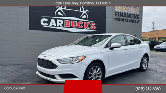 Used 2017 Ford Fusion SE image 1