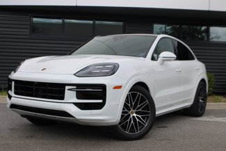 Used 2024 Porsche Cayenne Coupe image 1