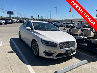 Used 2019 Lincoln MKZ Reserve image 1