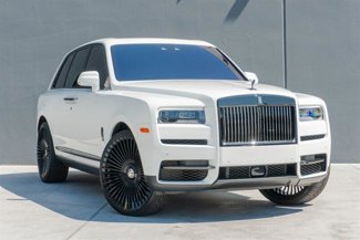 Used 2024 Rolls-Royce Cullinan Black Badge image 1