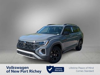 New 2025 Volkswagen Atlas Peak Edition SE image 1