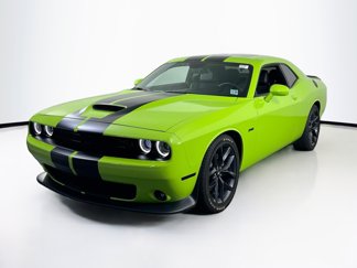 Used 2023 Dodge Challenger R/T w/ Plus Package image 1