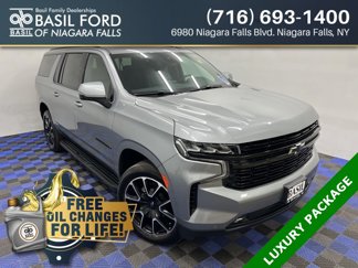 Used 2023 Chevrolet Suburban RST image 1