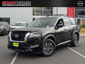 New 2025 Nissan Pathfinder SV image 1