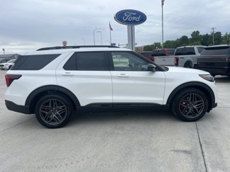 New 2025 Ford Explorer ST image 1