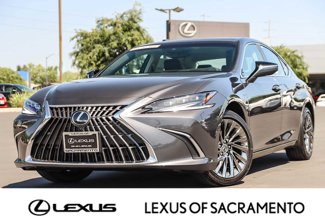 New 2025 Lexus ES 300h w/ Luxury Package image 1